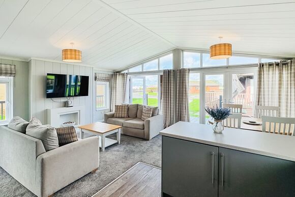 Polzeath Lodge - Atlantic Bays Holiday Park, Padstow