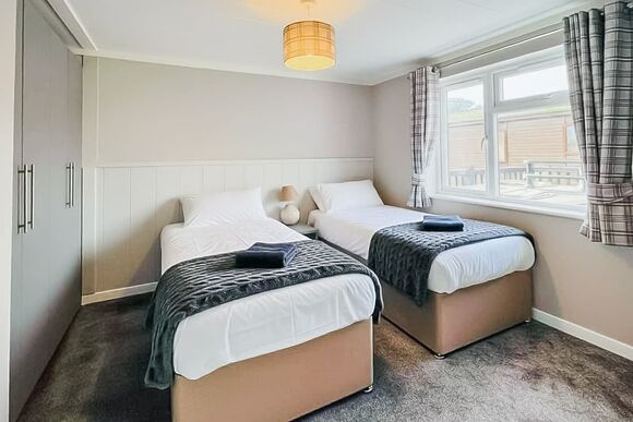 Polzeath Lodge - Atlantic Bays Holiday Park, Padstow