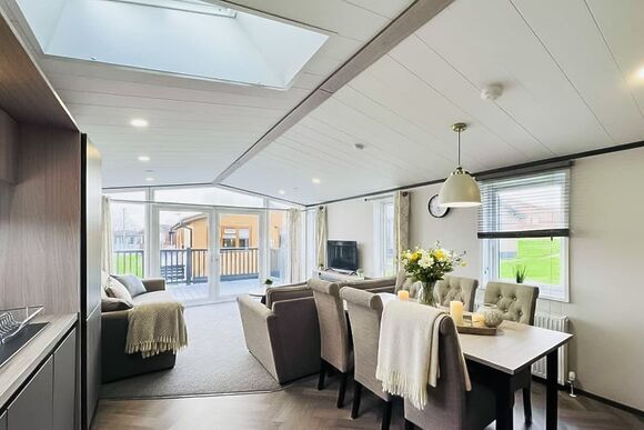 Victory Lodge - Atlantic Bays Holiday Park, Padstow