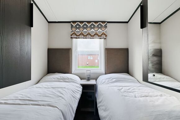 Victory Lodge - Atlantic Bays Holiday Park, Padstow