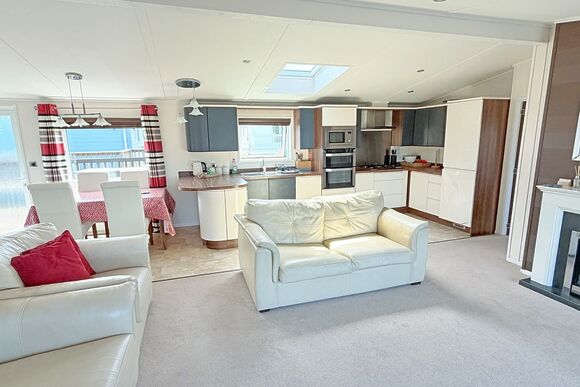 4 Poppy Lodge - Atlantic Bays Holiday Park, Padstow