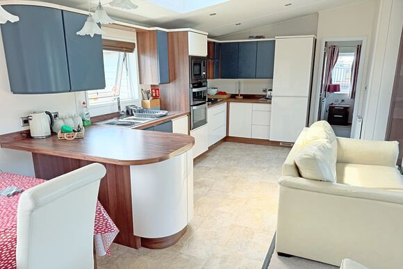 4 Poppy Lodge - Atlantic Bays Holiday Park, Padstow