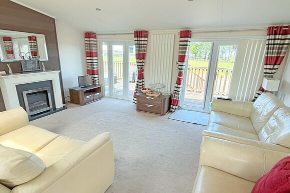 4 Poppy Lodge - Atlantic Bays Holiday Park, Padstow
