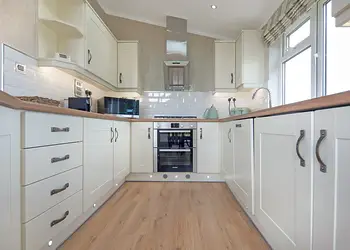 Primrose 3 - Athelington Hall Farm Lodges, Horham, Eye