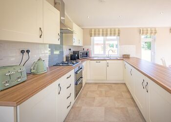 Primrose 1 - Athelington Hall Farm Lodges, Horham, Eye