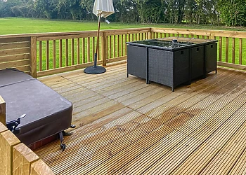 Athelington Lodge Plus - Athelington Hall Farm Lodges, Horham, Eye