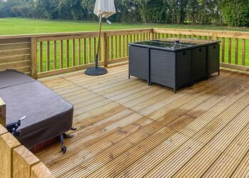 Athelington Lodge - Athelington Hall Farm Lodges, Horham, Eye