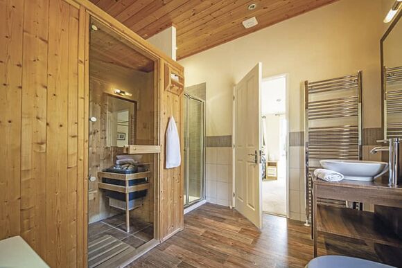 Field View 1 - Athelington Hall Farm Lodges, Horham, Eye