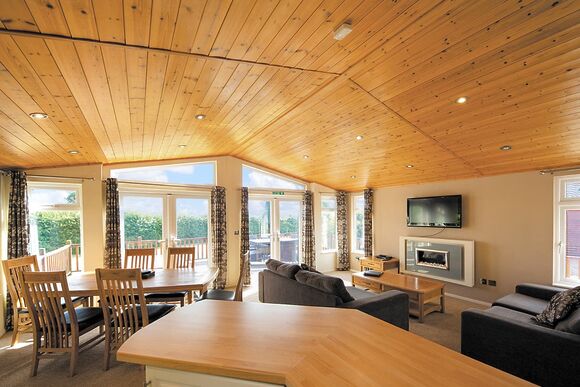 Field View 2 - Athelington Hall Farm Lodges, Horham, Eye