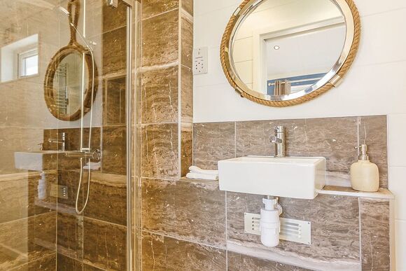 Tintagel Beach Shack