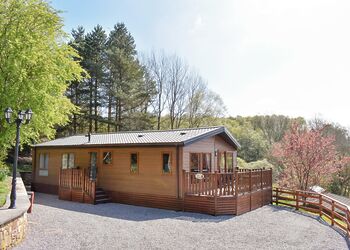 The Pines3 Bed Hot Tub Lodge - Augill Beck Holiday Park, Kirkby Stephen