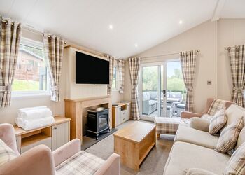 The Cypress3 Bed Hot Tub Lodge - Augill Beck Holiday Park, Kirkby Stephen