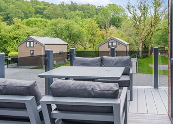 Chestnut Lodge &ndash; 2 Bed Hot Tub - Augill Beck Holiday Park, Kirkby Stephen