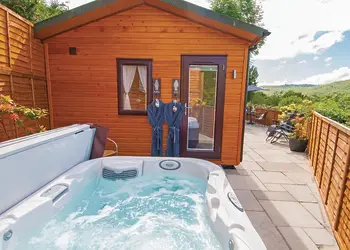 Ambleside Retreat - Avon Wood, Newby Bridge, Lake Windermere