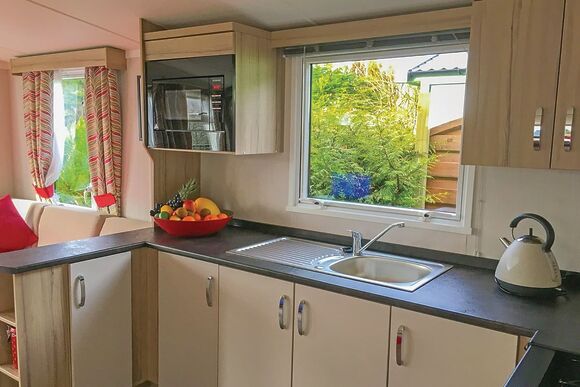 Bowness Caravan - Avon Wood, Newby Bridge, Lake Windermere