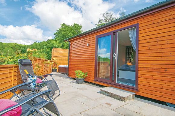 Ambleside Retreat - Avon Wood, Newby Bridge, Lake Windermere