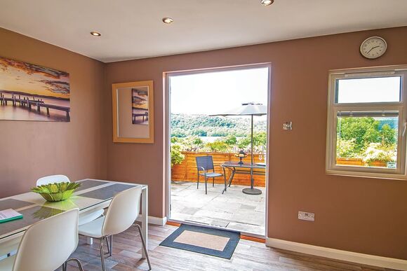 Ambleside Retreat - Avon Wood, Newby Bridge, Lake Windermere