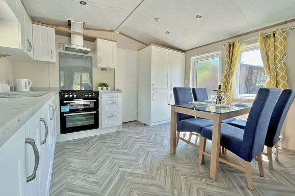 Superior 2 Bed - Badgers Retreat Holiday Park, Tunstall, Richmond