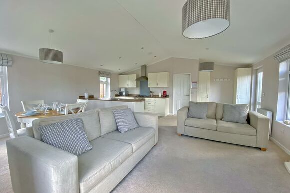 Deluxe 1 - Badgers Retreat Holiday Park, Tunstall, Richmond