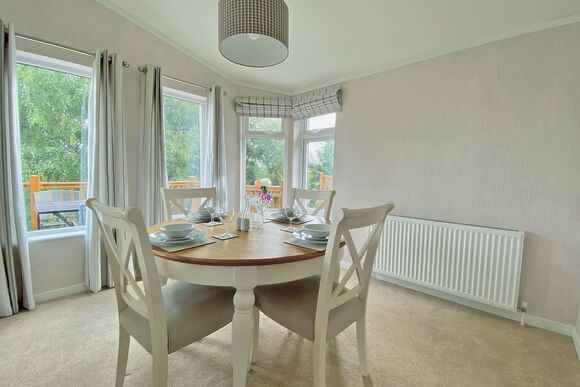 Deluxe 1 - Badgers Retreat Holiday Park, Tunstall, Richmond