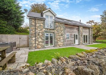 Ysgubor - Bryn Caled Cottages, Bala, Gwynedd