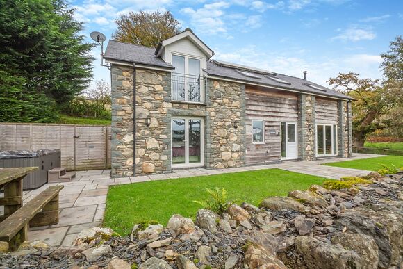 Ysgubor - Bryn Caled Cottages, Bala, Gwynedd