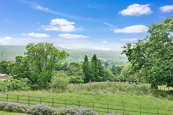 LLwyn Piod Barn 