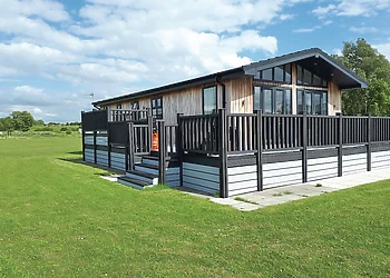 Barlings Retreat Lodge 