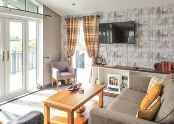 Barlings Retreat Lodge - Barlings Country Park, Langworth
