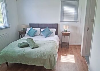 The Country Oak - Barlings Country Park, Langworth