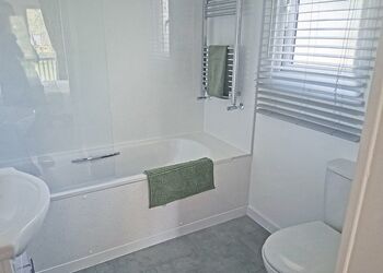 The Country Oak - Barlings Country Park, Langworth