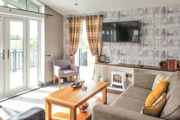 Barlings Retreat Lodge - Barlings Country Park, Langworth