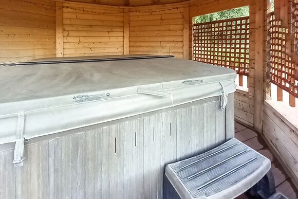 The Octagon - Barlings Country Park, Langworth