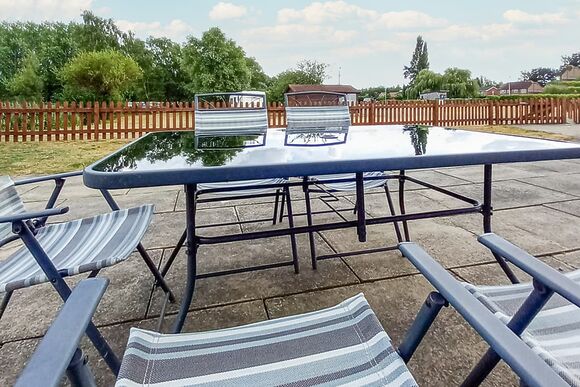 The Octagon - Barlings Country Park, Langworth