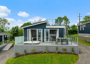 Sonnet 3 Spa (Roof Terrace) 