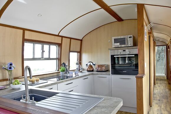 Brunel Boutique Railway Carriage 3 - Brunel Boutique Holiday Park, Dawlish Warren