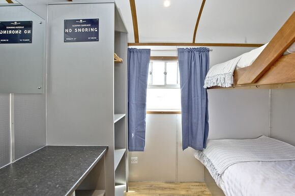 Brunel Boutique Railway Carriage 3 - Brunel Boutique Holiday Park, Dawlish Warren