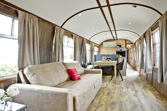 Brunel Boutique Railway Carriage 4 - Brunel Boutique Holiday Park, Dawlish Warren