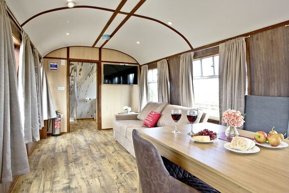 Brunel Boutique Railway Carriage 4 - Brunel Boutique Holiday Park, Dawlish Warren
