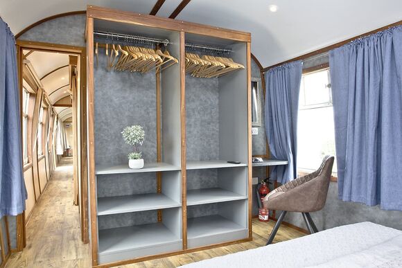 Brunel Boutique Railway Carriage 4 - Brunel Boutique Holiday Park, Dawlish Warren