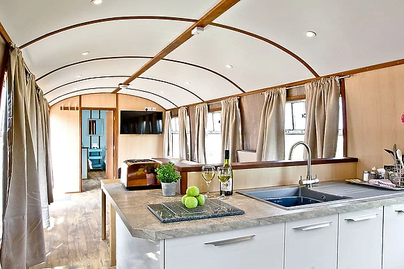 Brunel Boutique Railway Carriage 5 