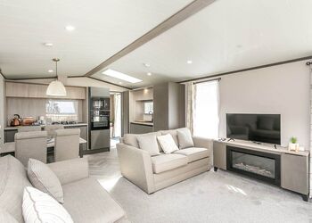Lake Wood Lodge - Blaithwaite Country House Estate, Wigton