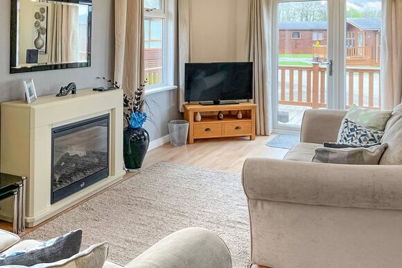 Oak Lodge Pet Friendly - Burton Constable Holiday Park, Sproatley