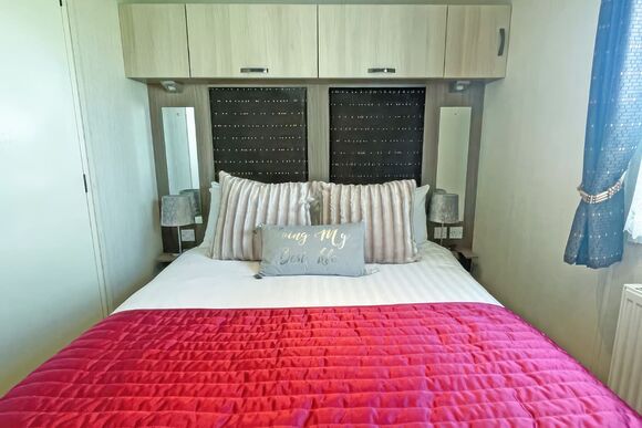 Maple Holiday Home Dog Friendly - Burton Constable Holiday Park, Sproatley