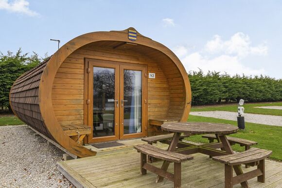 Constable Super Deluxe Pod - Burton Constable Holiday Park, Sproatley