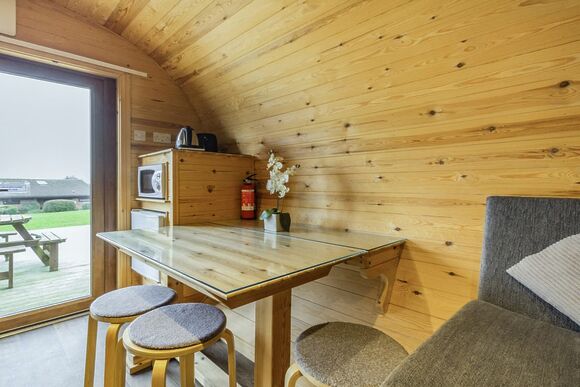 Constable Super Deluxe Pod - Burton Constable Holiday Park, Sproatley