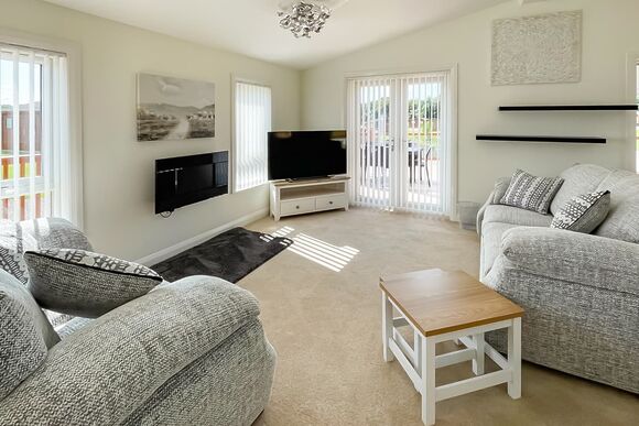 Sequoia Lodge - Burton Constable Holiday Park, Sproatley