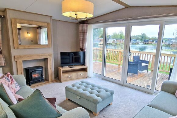 Lakeside Lodge (Twin) - Brickyards Lakes Country Park, Malton