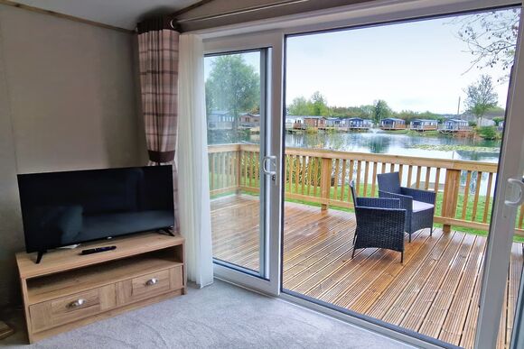 Lakeside Lodge (Twin) - Brickyards Lakes Country Park, Malton