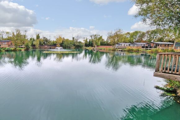 Lakeside Lodge (Twin) - Brickyards Lakes Country Park, Malton